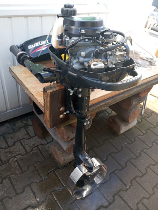 Silnik zaburtowy Suzuki 2.5KM 4suw osłona śruby