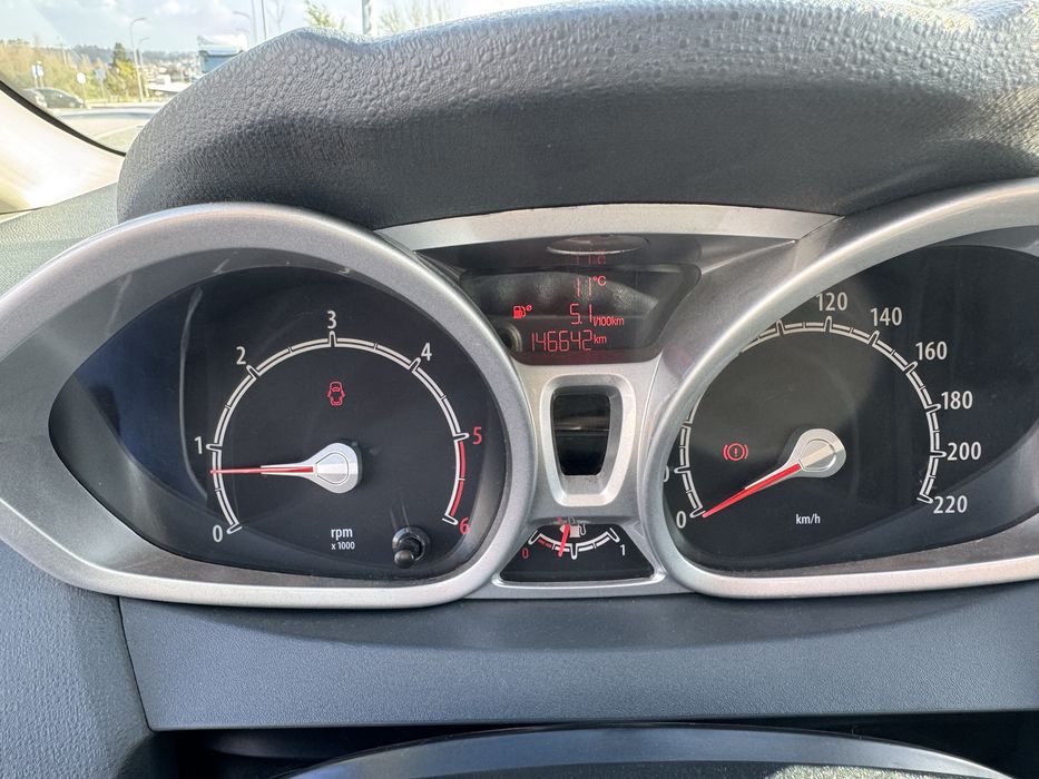 Ford Fiesta TDCI 146.000km   Como Novo