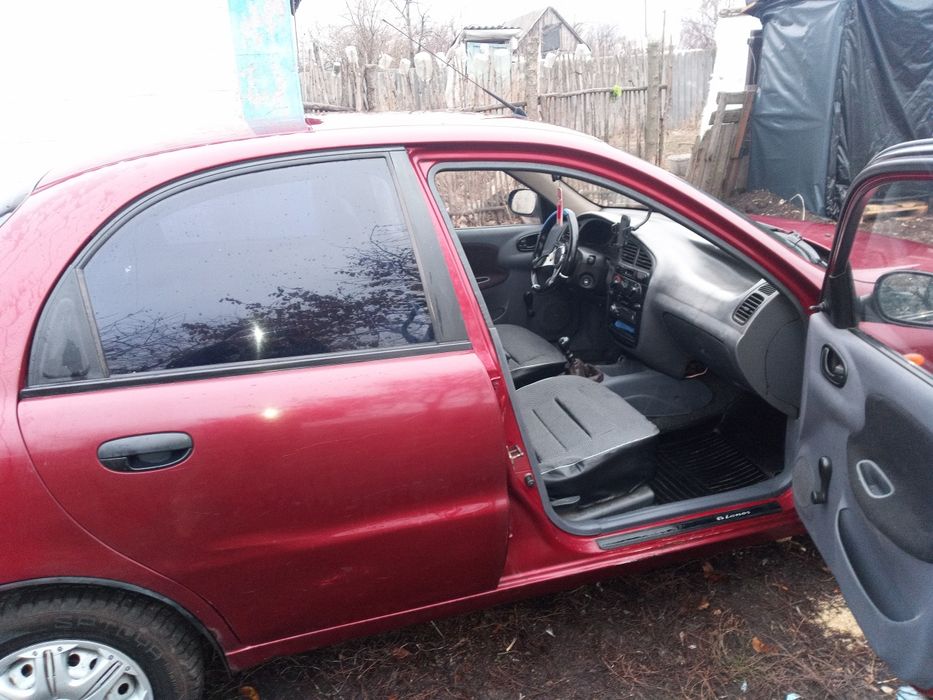 Део сенс , хороша ,економна перша машина .