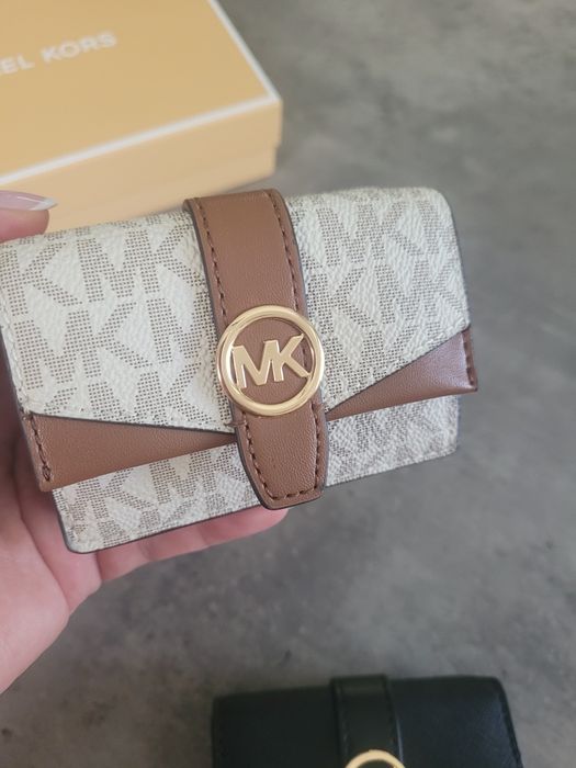 Piękny mały portfelik Michael Kors