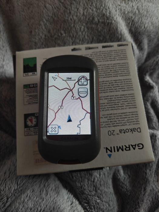 Garmin dakota 20