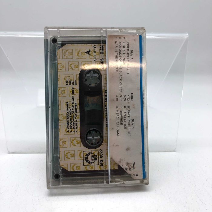 kaseta running wild under jolly roger (3922)