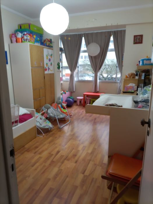 Ama e  BabySitter Oeiras