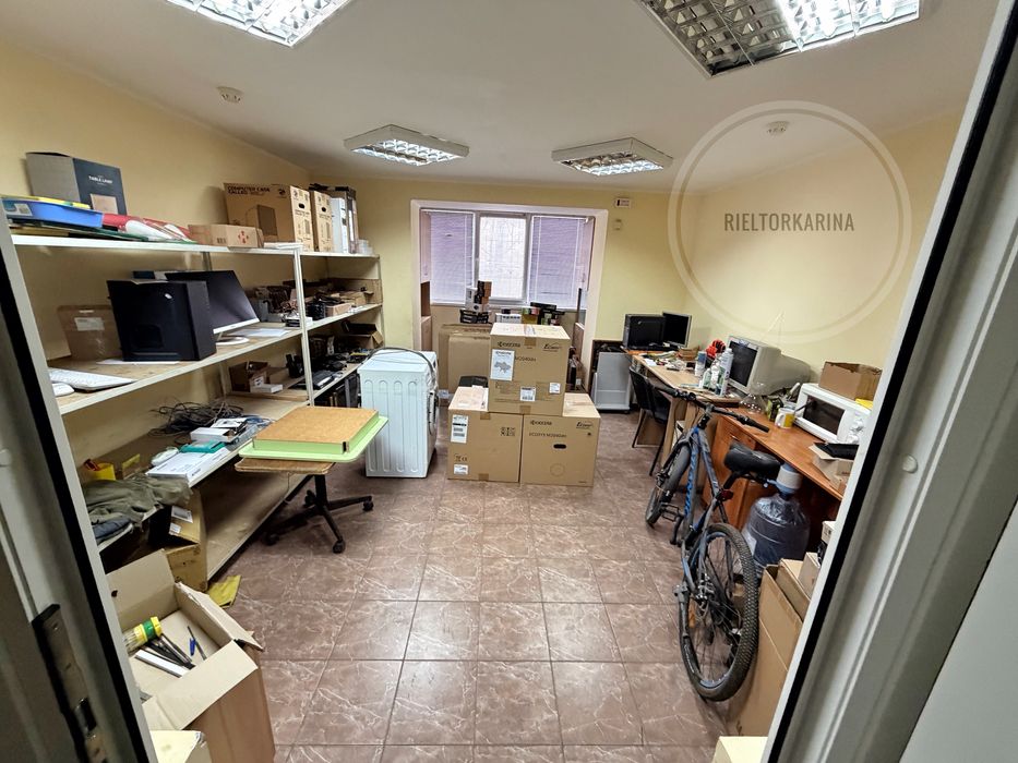 3я Слобідська/Колодязна 4к приміщення в оренду. Фасадний вхід