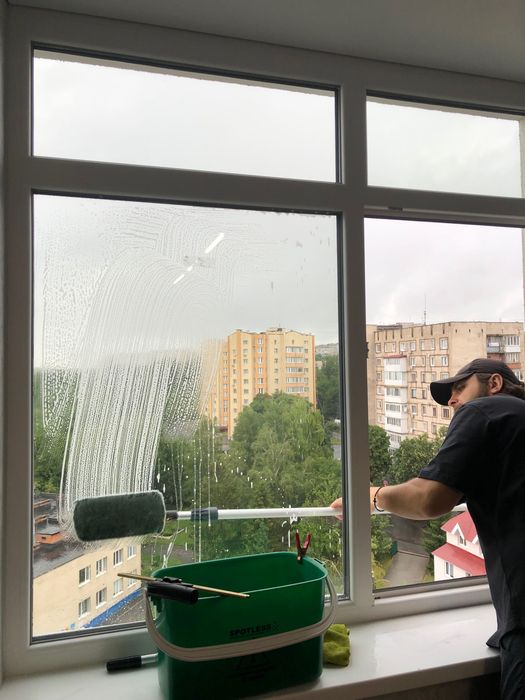 Миття вікон у квартирах