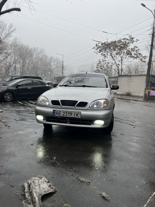 Автомобиль daewoo lanos