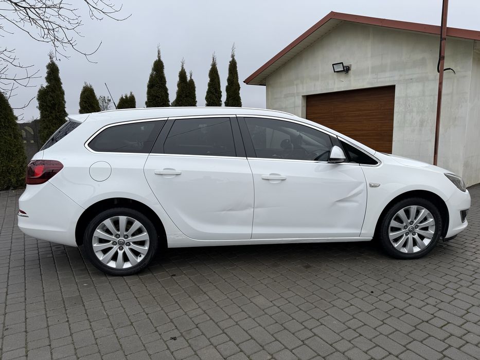 Продам Opel Astra Sports Tourer 1.7 cdti