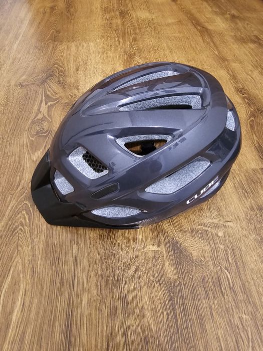 Велосипедний шолом Cube