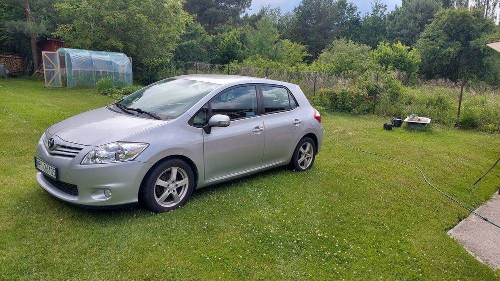 Toyota Auris 1.6 benzyna automat zadbany