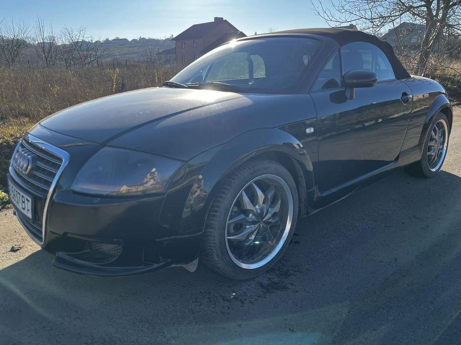 Audi tt автомобіль