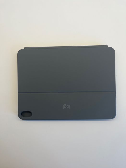 Logitech Combo Touch klawiatura iPad Air 5 gen 11 cali odpinana etui