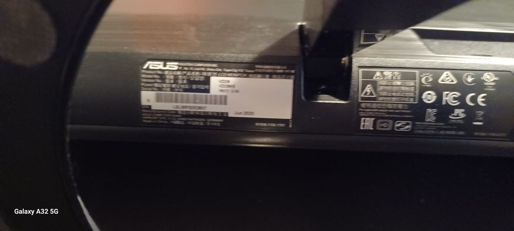 Monitor Asus 23' slim