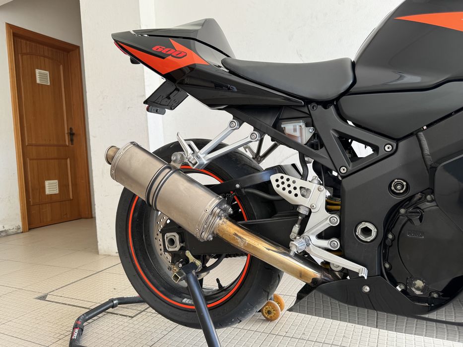 Vendo suzuki gsxr 600 K4