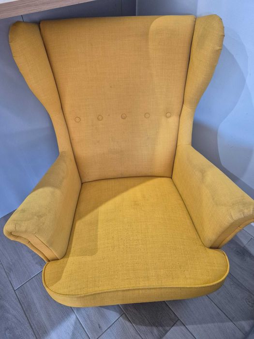 Fotel Uszak Ikea musztardowy