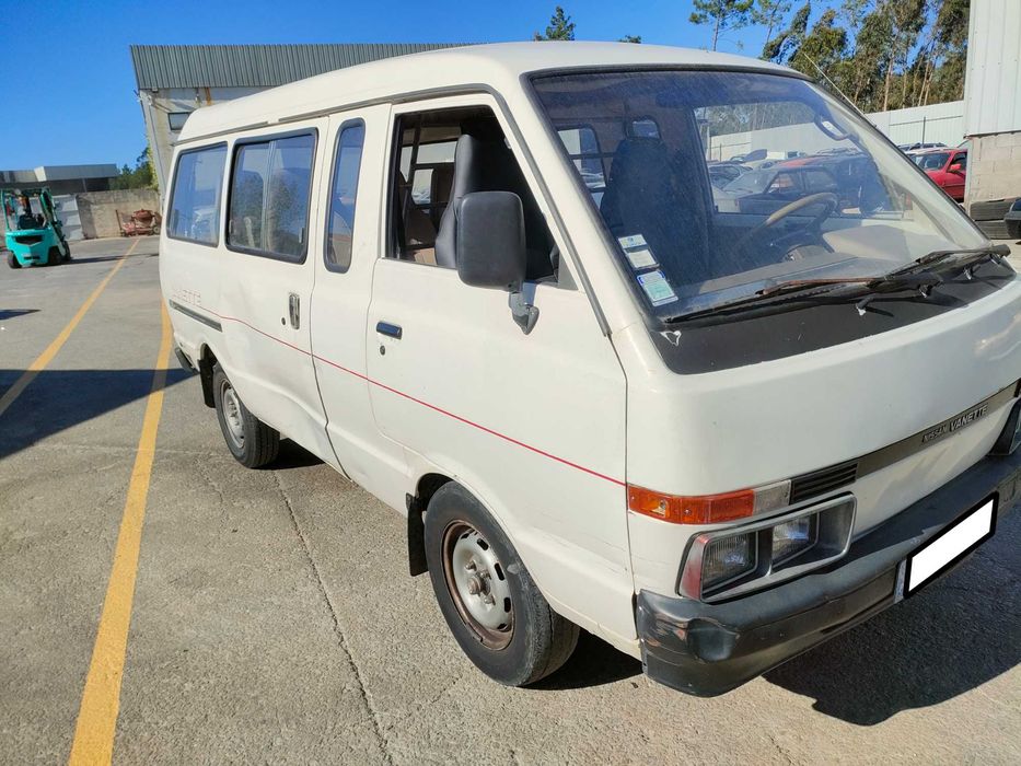 NISSAN Vanette Minibus (C22) 2.0 D Diesel 67 cv / 49 kW 1986 - 1995 Para Peças!