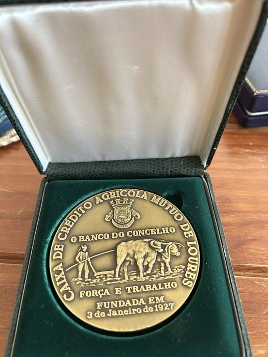 Lote de 15 medalhas comemorativas em bronze