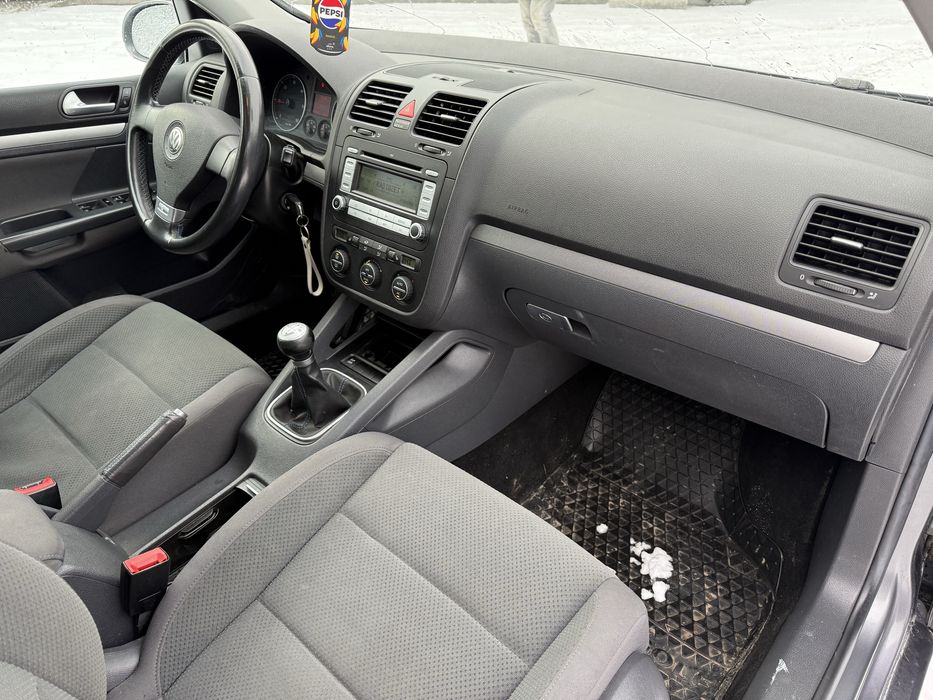 Fajny Volkswagen  Golf V*1.9 Tdi*5 Drzwi*Klima*Szyberdach*