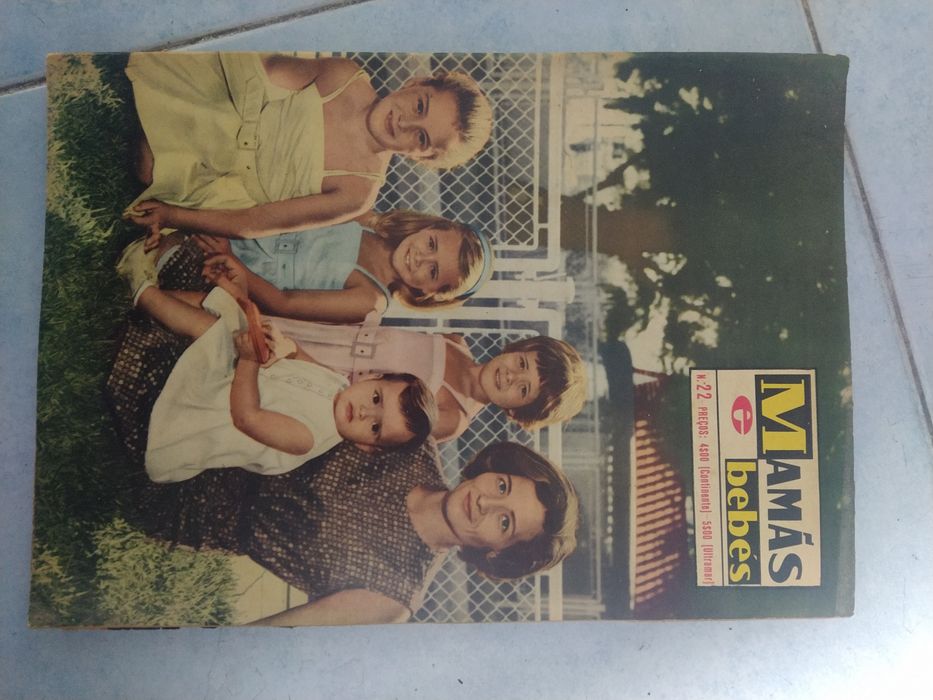 33 Revistas "Mamãs e bebés - a revista figurino" dos anos 60 e 70