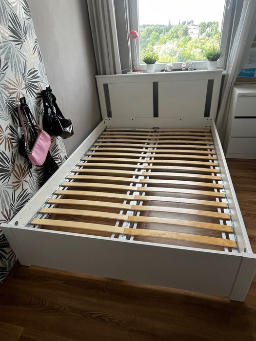 Łóżko z Ikea 140x200