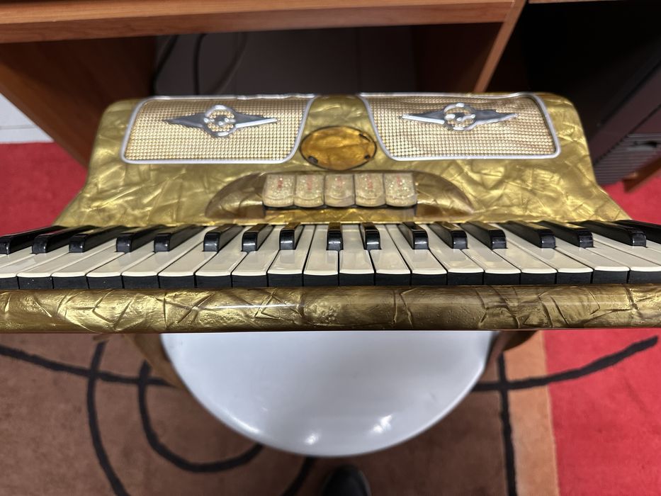 Acordeão Giustozzi 120 Baixos – Fabrico Italiano, Anos 90, Afinado