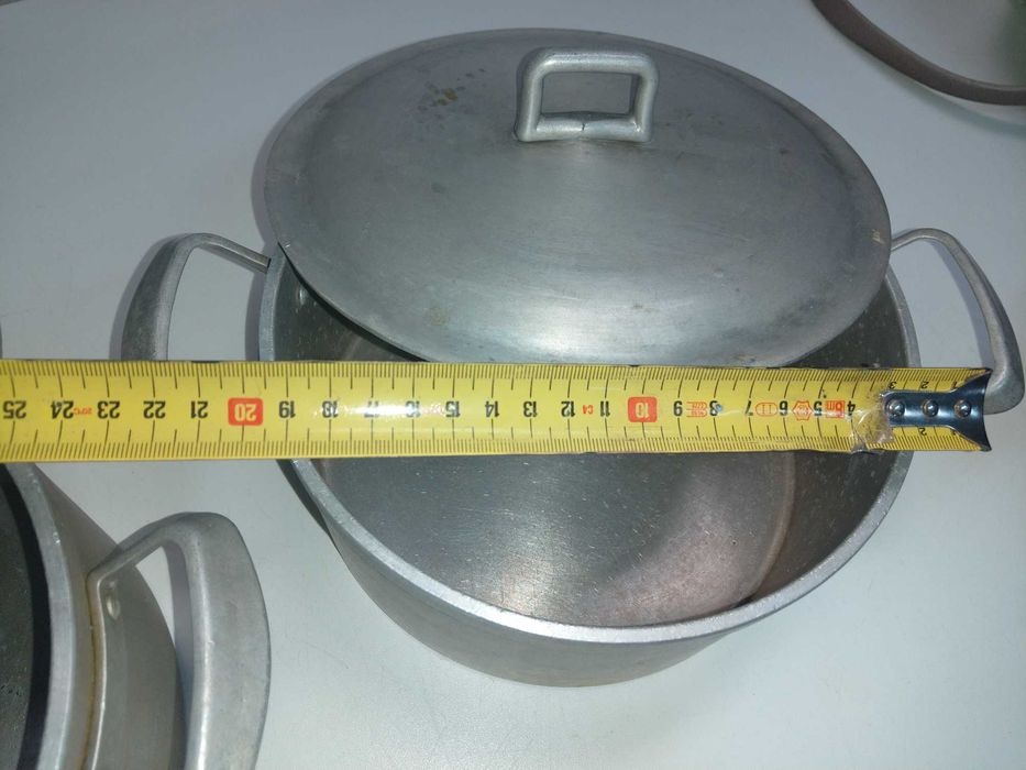 Panela pressão e panelas de aluminio