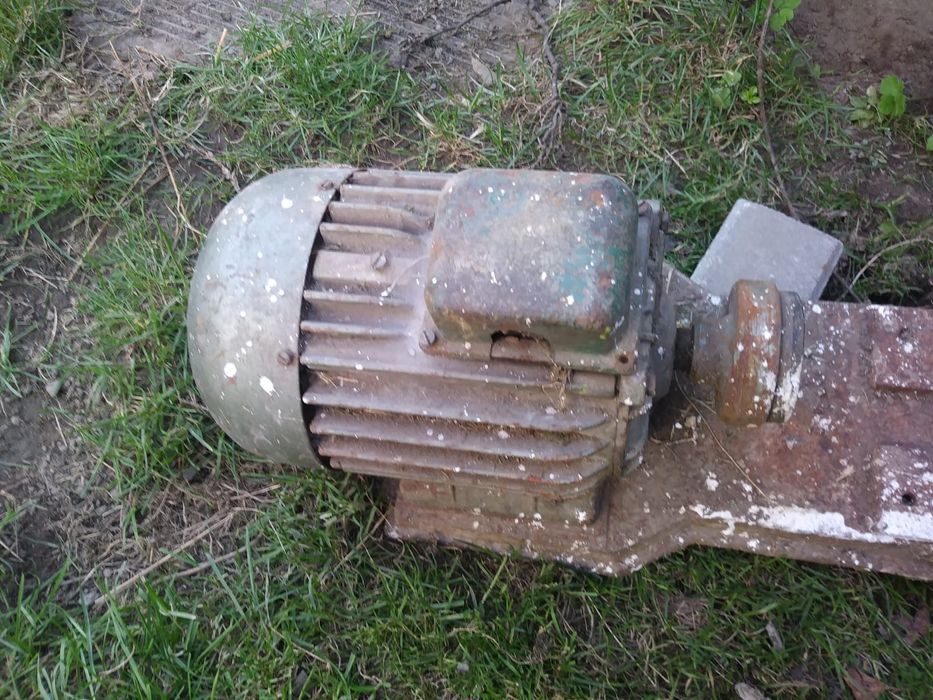 Silnik hydroforowy - 3 fazowy 
3 fazowy
Sprawny
150 zl