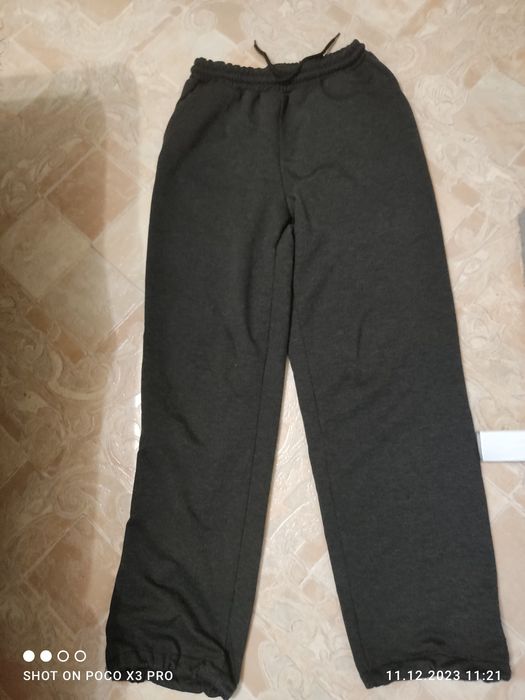 Спортивные штаны