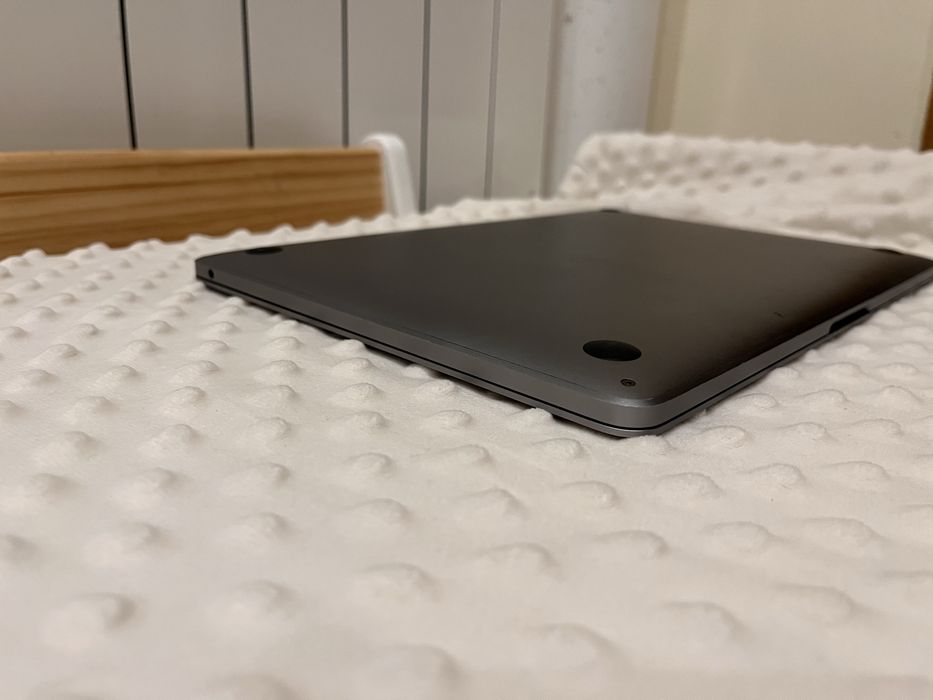 Macbook pro 13,3 M1 8gb 256 ssd TECLADO PORTUGUÊS