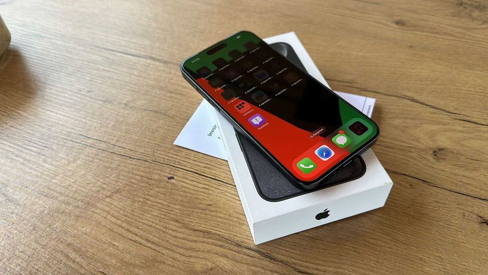 Vendo iPhone 15 Pro 128gb Livre Fatura e Garantia