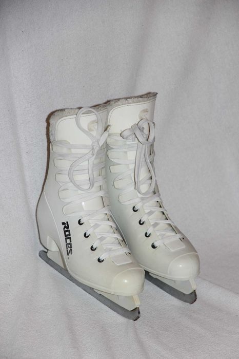 Łyżwy figurowe w rozmiarze 36 firmy ROCES