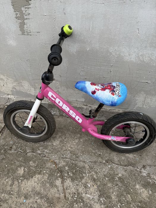 Продам детский беговел