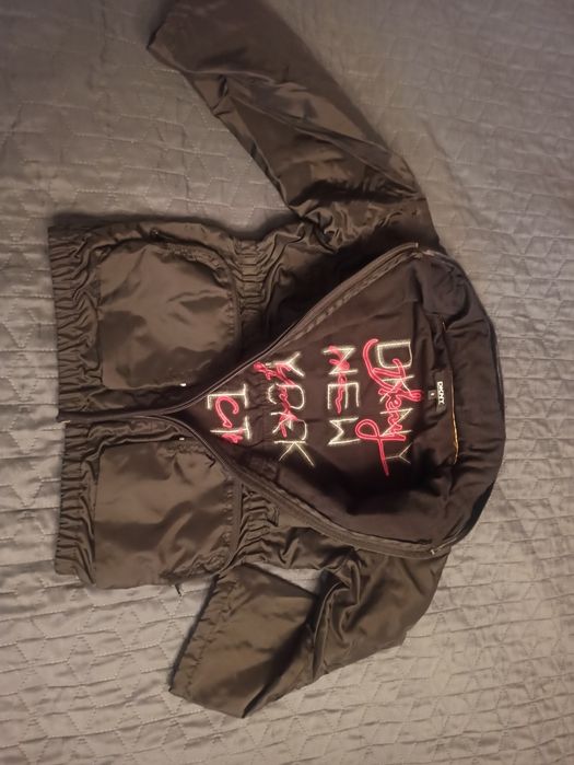 Kurtka wiatrówka na deszcz i wiatr 128cm DKNY