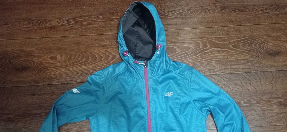 Kurtka Softshell 4F S ( XS ?) damska jesienna do biegania