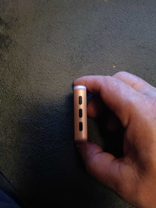 Odtwarzacz cyfrowy głośnik CCYLEZ dotykowy 1,8" przenośny pamięć 8GB