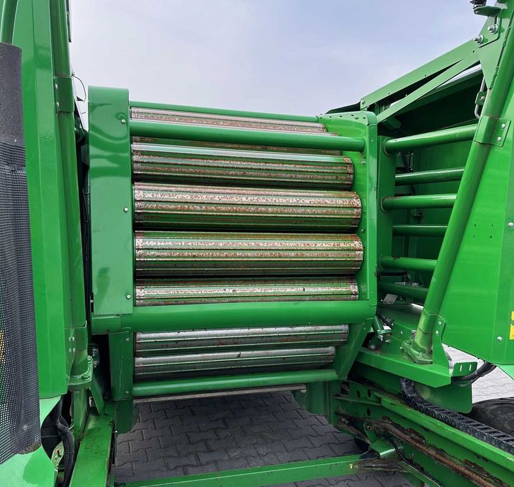Prasoowijarka John Deere C 440 R (McHale Fusion 2,3 kuhn )