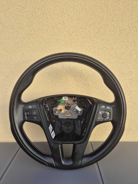 Kierownica skórzana Volvo V40