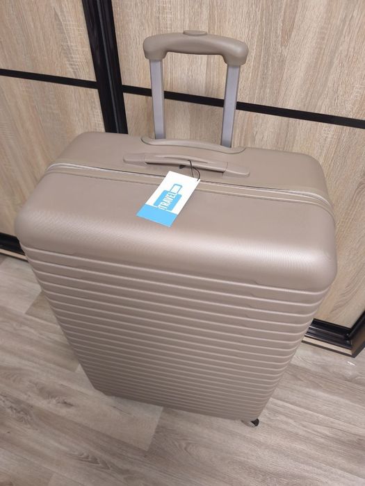 Чемодан гигант для путешествий, чемодан на колесах з пластику фірмовий