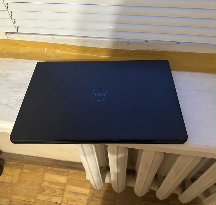 Ноутбук DELL 15.6" Core i5-1035G7 Nvidia Geforce MX350