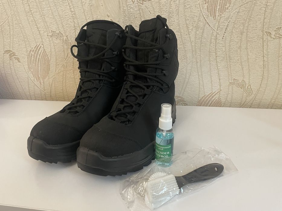 Продам берци 45 розмір .