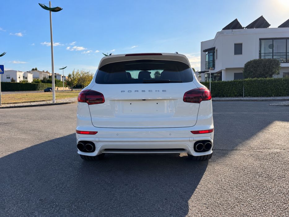 Porsche Cayenne S E-Hybrid 416CV | 12/2017 | 129.000KM | Full Extras — photo 3
