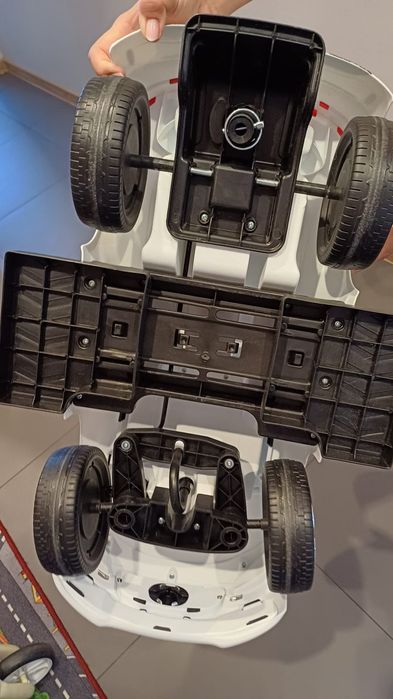 Samochodzik jezdzik pchacz