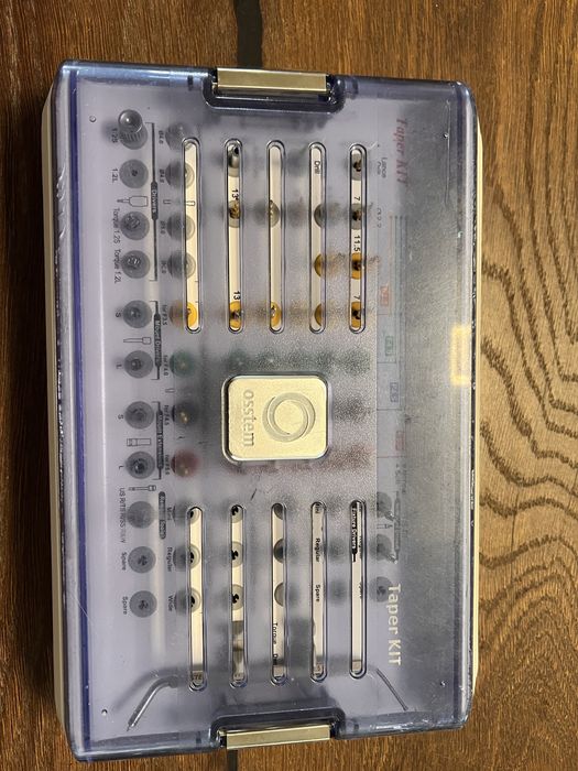 Zestaw chirurgiczny DIO Implant Taper Kit Kasetka Implsntologiczna