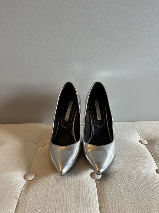 Saltos altos stilettos numero 40