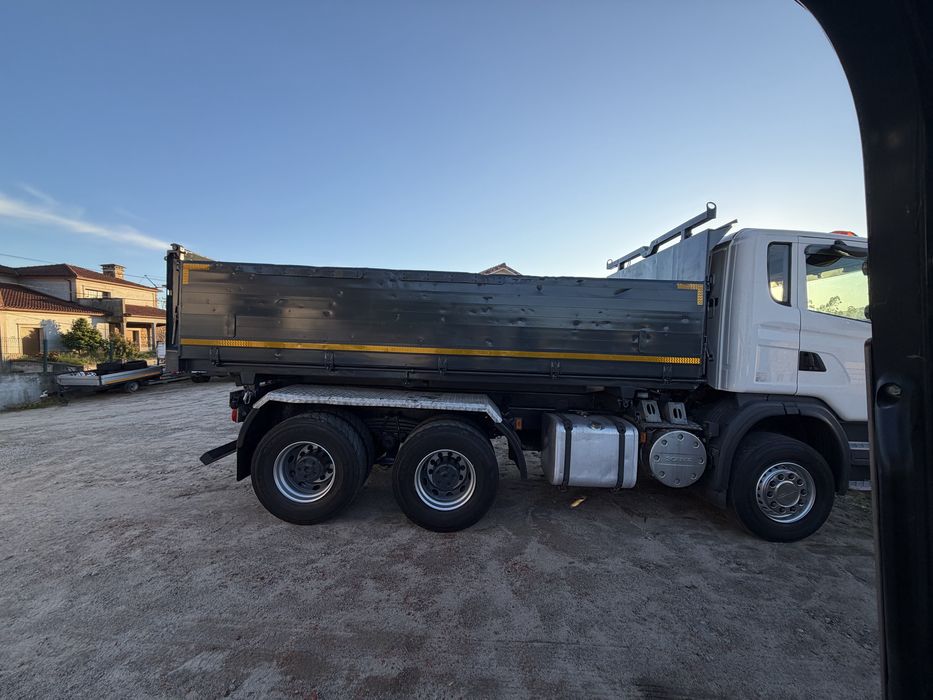 Scania G420 tribasculante 6x4