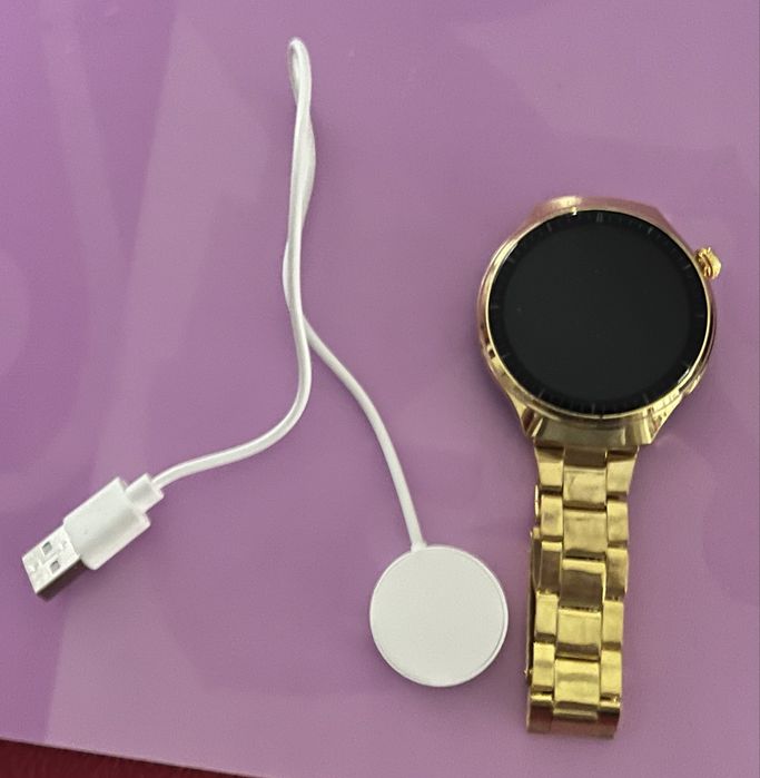 SmartWatch Gold em bom estado