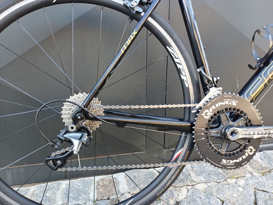 Bicicleta de estrada Focus Carbono