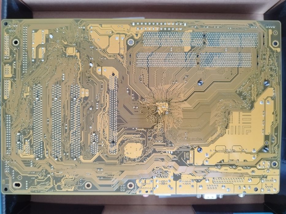 ASUS P5PL2 + E2160 box LGA 775