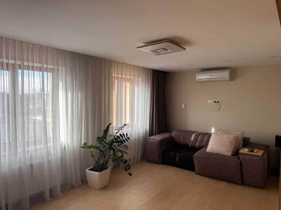 ‼️Браїлки‼️ Цегляний будинок з гарним ремонтом, ландшафт, ТОП локація