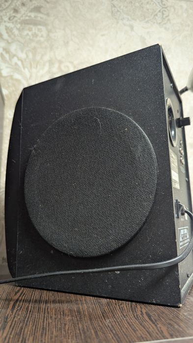 Продам колонки Sven на запчасти