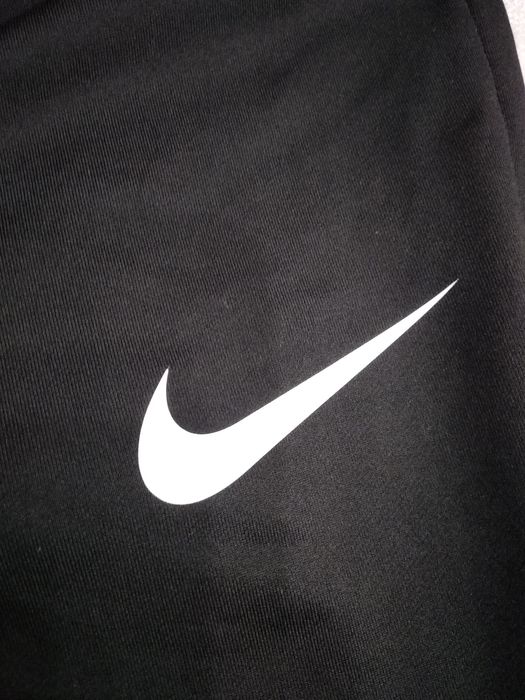 Dresy Nike.       .